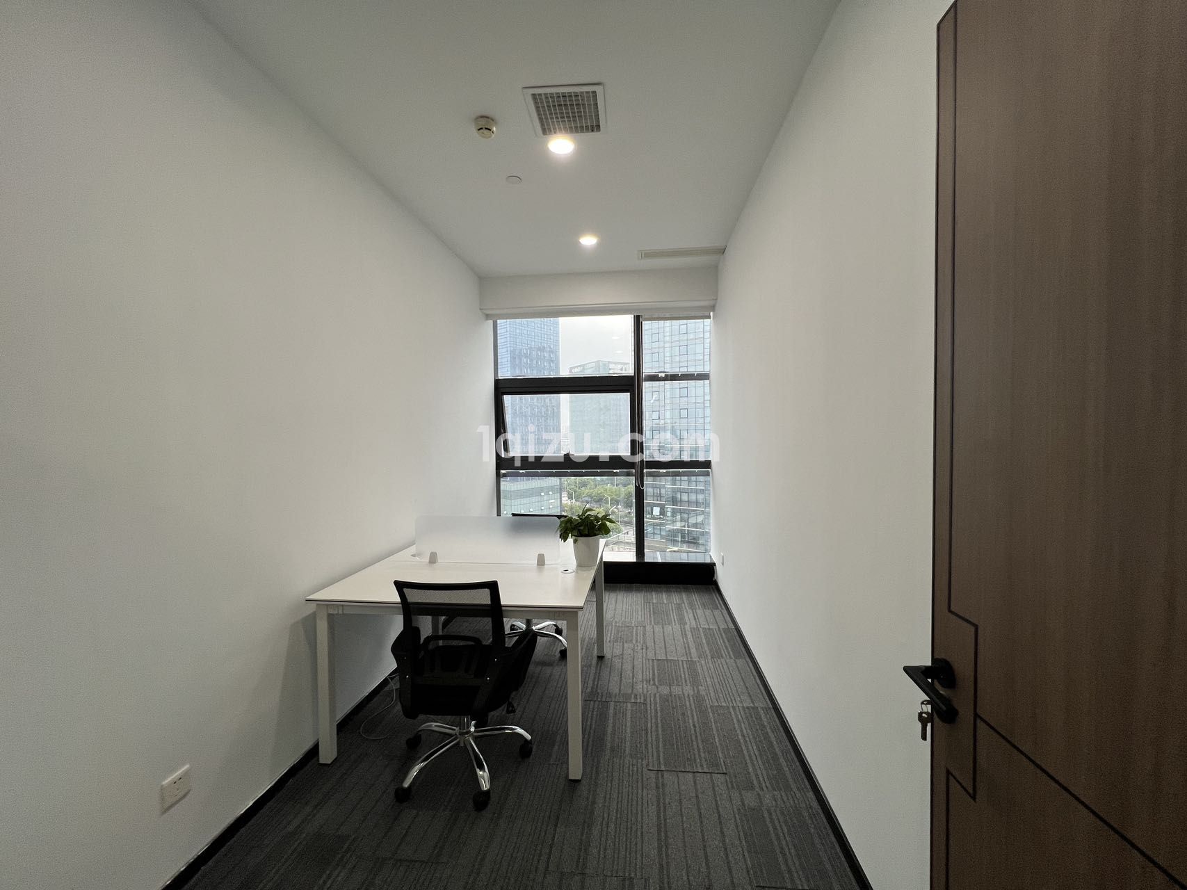 建屋紫金东方
