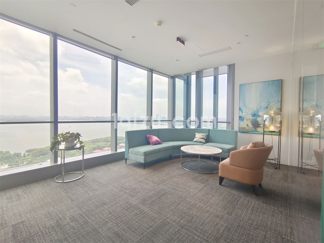 苏州中心D座精装家具390平湖景房