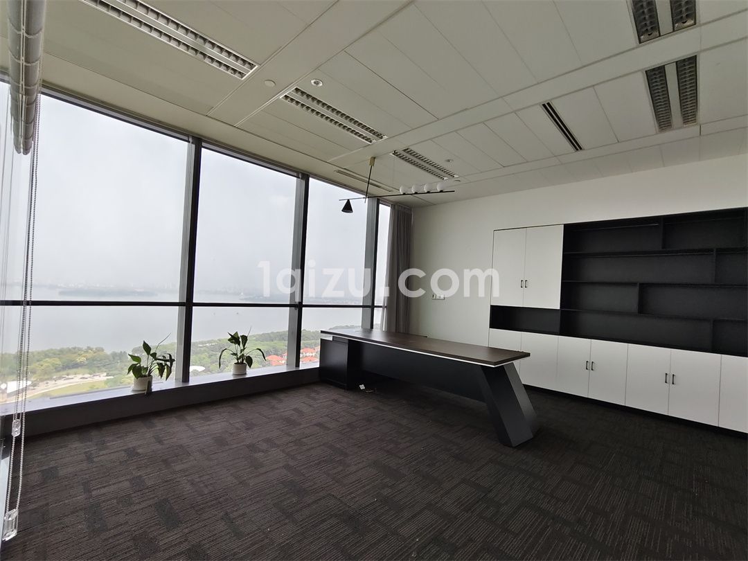 湖景房苏州中心D座高区339平精装配家具