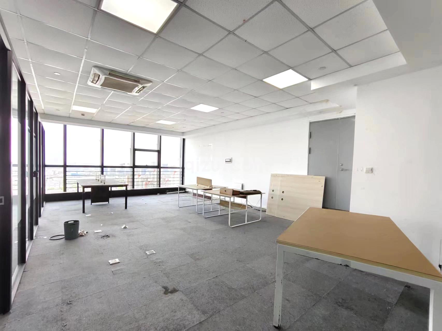 （代理直租）无中介费天翔国际大厦高区120平精装带家具