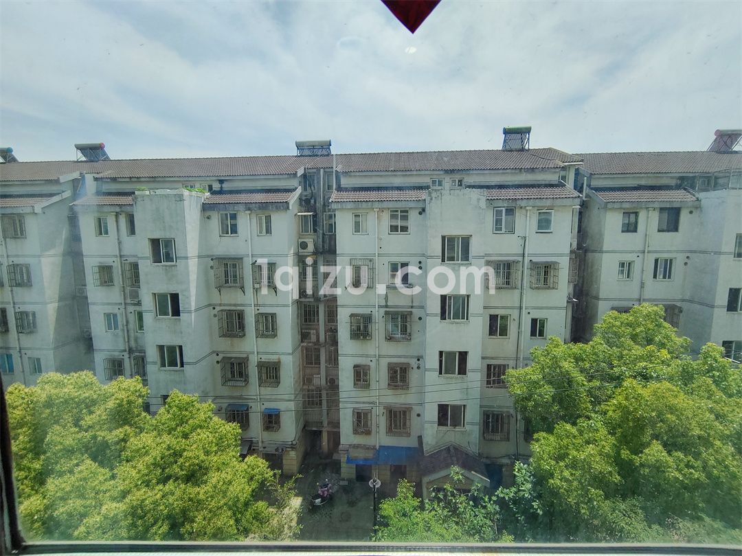 姑苏西园路名城综艺大厦小面积90平2+1精装
