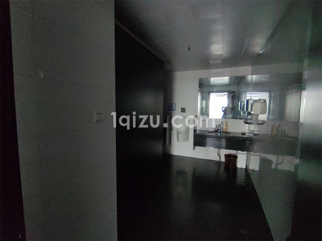 深业姑苏中心整层2000平精装带家具
