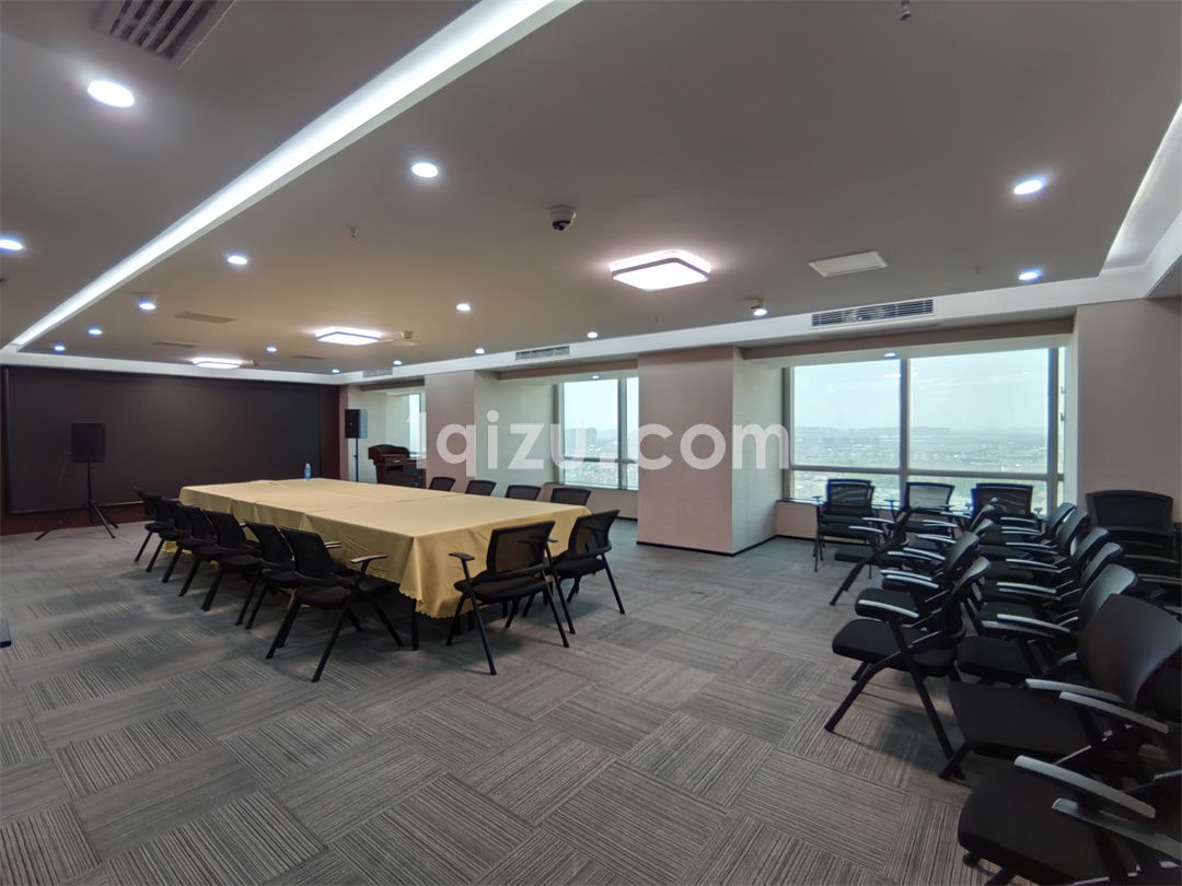 深业姑苏中心整层2000平精装带家具