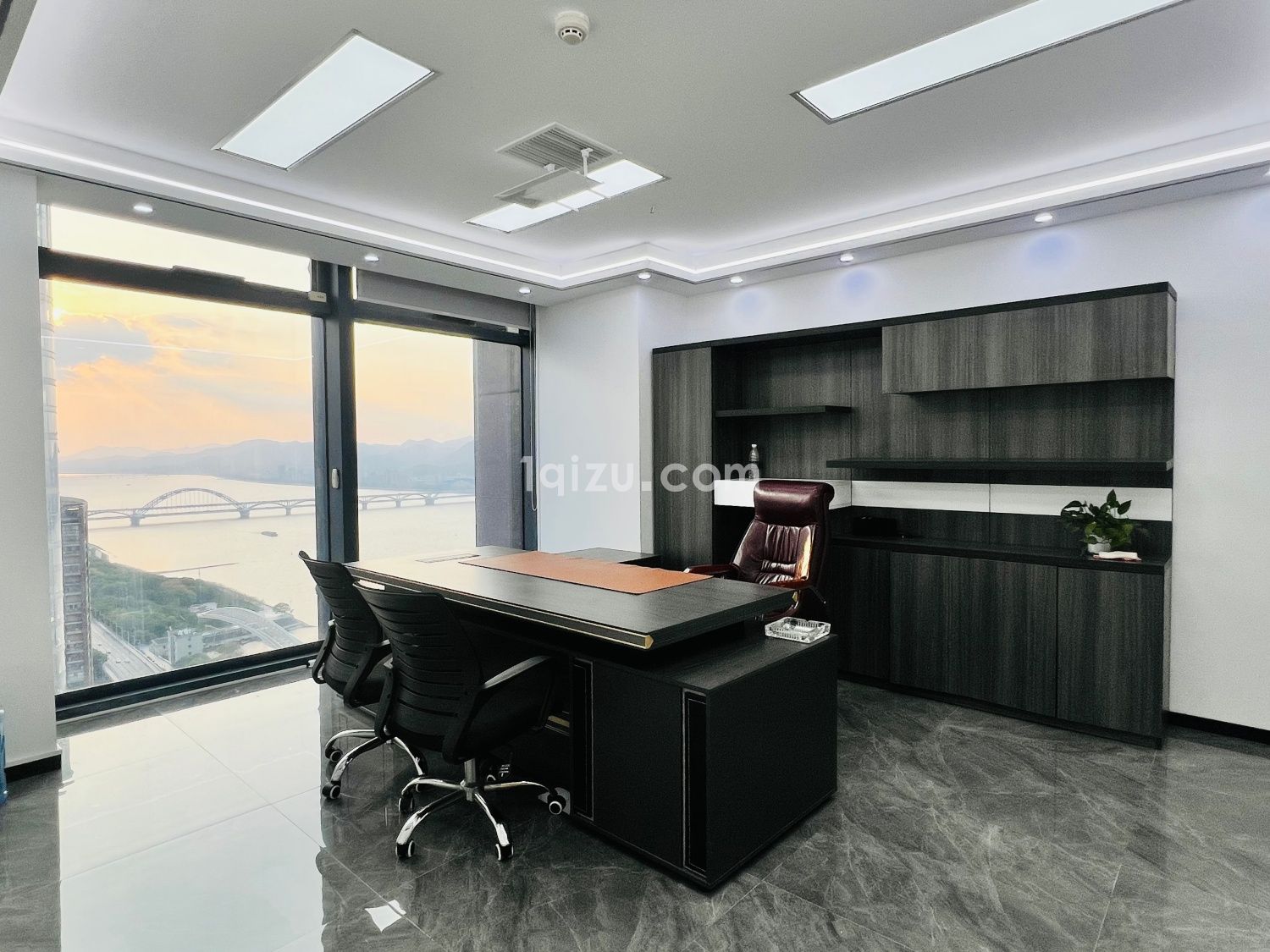 招商·信雅达国际