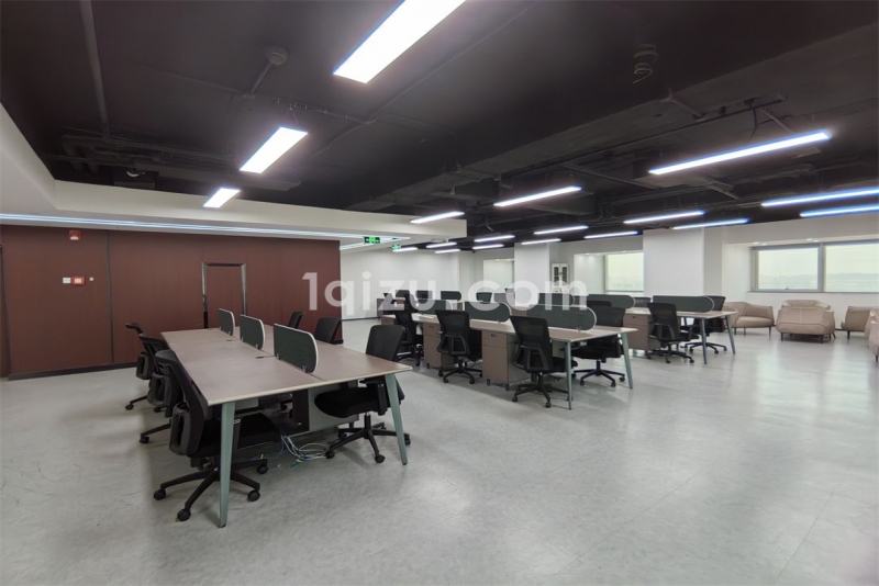 深业姑苏中心整层2000平精装带家具