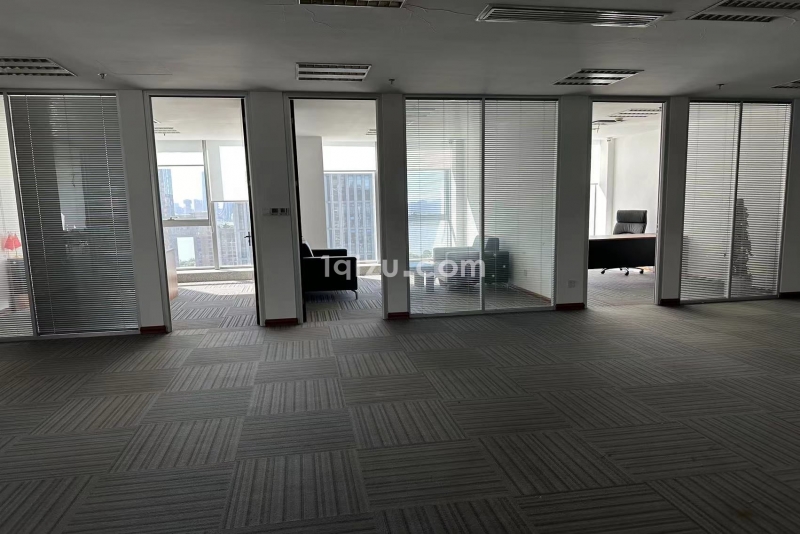 华成国际发展大厦
